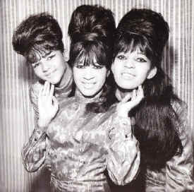 ronettes2.jpg (12628 bytes)