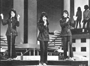 ronettes_one.jpg (10993 bytes)