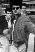 dion_gang.jpg (105478 bytes)