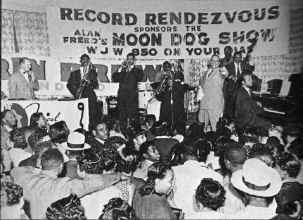 freed_wjw_moondog_show.jpg (168818 bytes)