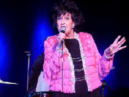 Wanda_Jackson.jpg (91583 bytes)