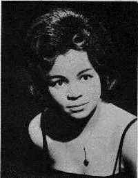 motown_gwen.jpg (7115 bytes)