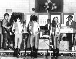 shangri-las.jpg (35265 bytes)